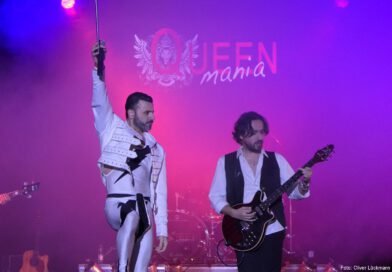 “Forever Queen – The Ultimate Tribute“