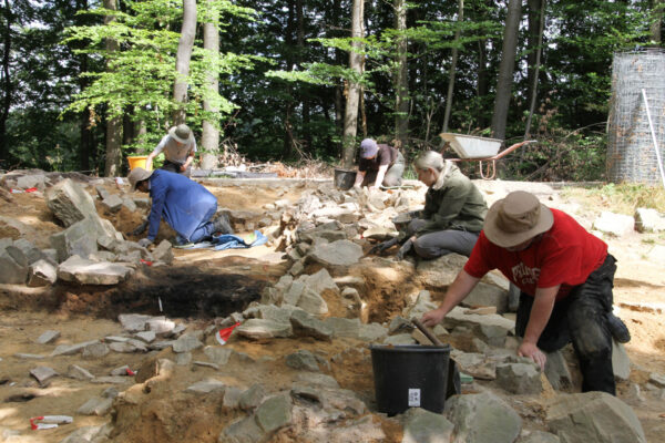 Archäologen bei der Arbeit
