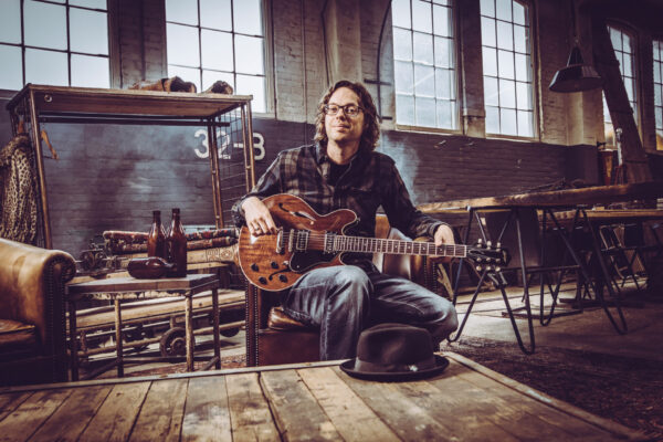 Der niederländische Gitarrist John F. Klaver