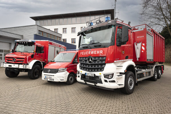 Drei Löschfahrzeuge Feuerwehr Lemgo
