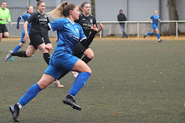 Nachdem wir uns anfangs recht schwergetan haben, weil Wiedenbrück uns sehr geschickt nicht so hat ins Spiel kommen lassen, haben wir uns mit den zwei Toren dann gefangen. In der zweiten Halbzeit haben wir mit unseren schnellen Leuten in der Offensive