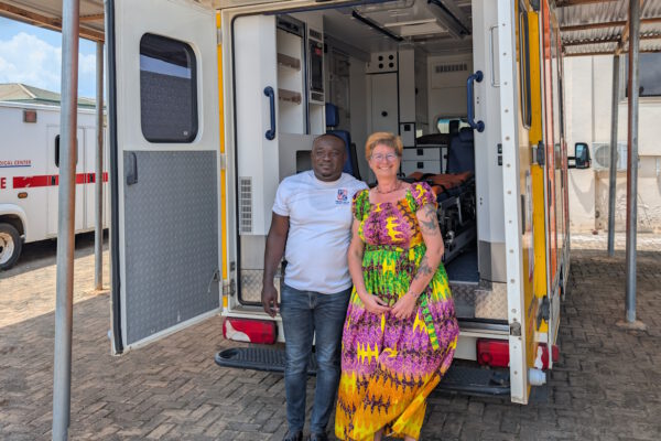 Friederike Saueressig und Richard Aboagye