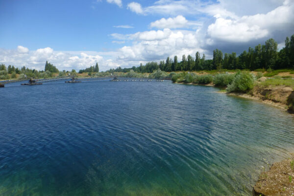 Hinweise zu Gefahren an Baggerseen