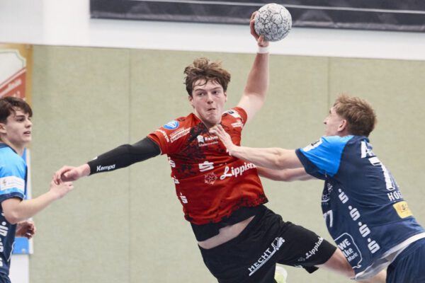 Die Jungs haben Charakter gezeigt, sie haben gekämpft und da bin ich mit einem Punktgewinn in diesem Spiel sicherlich fein. Das ist ein gerechtes Ergebnis