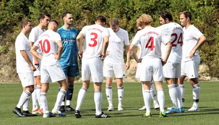 Am 12. Spieltag der Bezirksliga Staffel 03 kassierte der Tabellenführer TuS Lipperreihe mit einem 0:1 beim SV Höxter die erste Niederlage in der Saison 2022/2023.