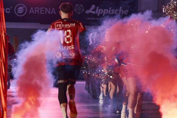 Das wird eine ganz schwere Aufgabe für uns zu Hause, nichtsdestotrotz, wenn du daheim gegen den Tabellenletzten spielst, musst du die Punkte natürlich holen, das ist einfach so. Da gibt es auch nichts schön zu reden