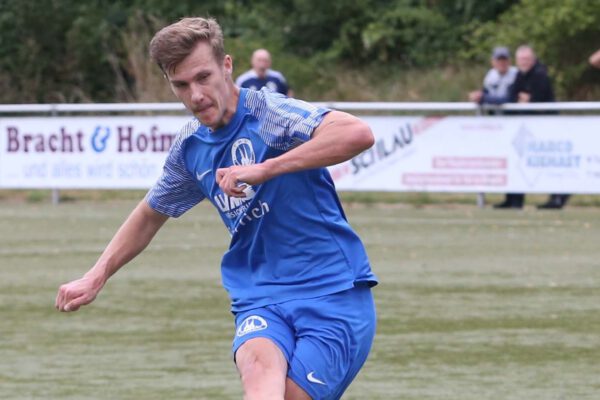 Ein rundum gelungener Tag. Es funktionierte fast alles bei uns und mein Team hat sich zeitweise in einen Rausch gespielt, trotz der hohen Pausenführung weiter Vollgas gegeben. Das hat mit sehr gefallen