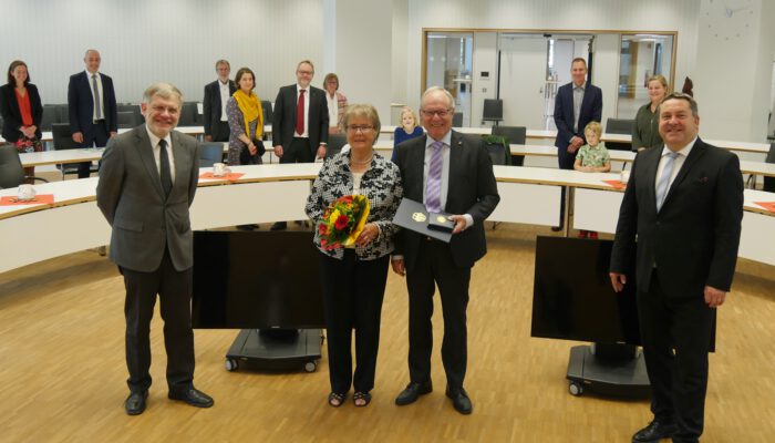 Verdienstkreuz für Wolfgang Stückemann aus Lemgo