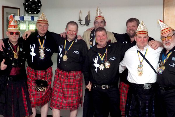 Weiberfastnacht-Ostertor07