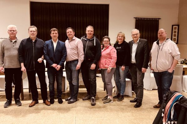 Martin Klaus, Matthias Duda, Robin Flotho, Lars Tschöke, Sascha Kairies, Antje Kuhlmann, Silke Schnülle, Helmut Schnelle und Daniel Solgan.