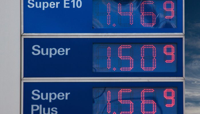gasoline-prices-206098_1920